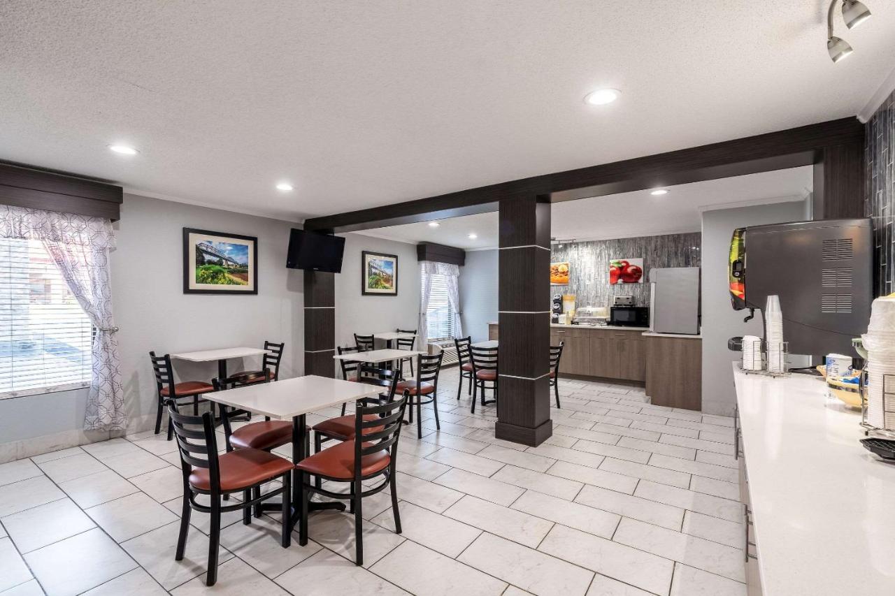 Quality Inn Cleveland Extérieur photo