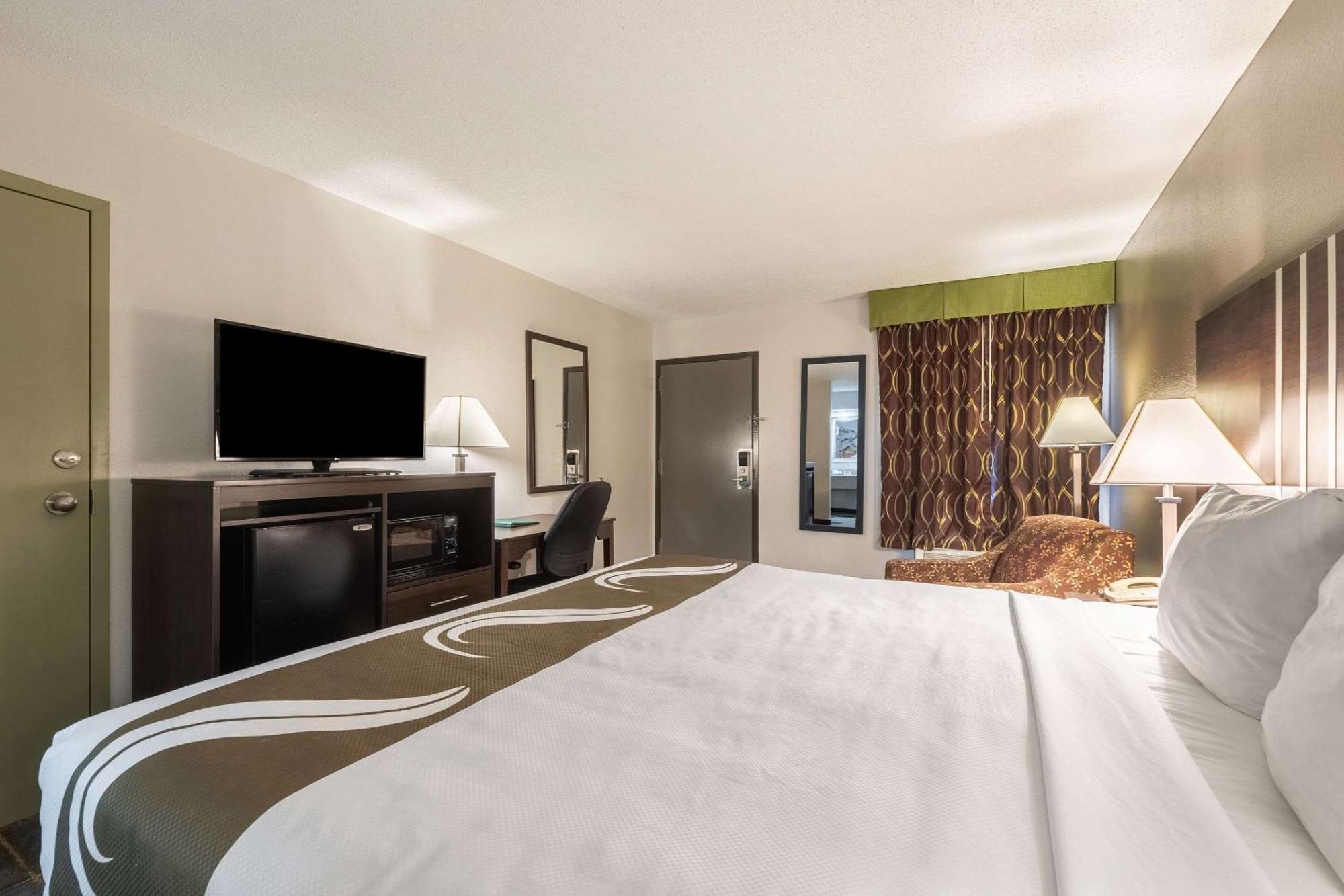 Quality Inn Cleveland Extérieur photo