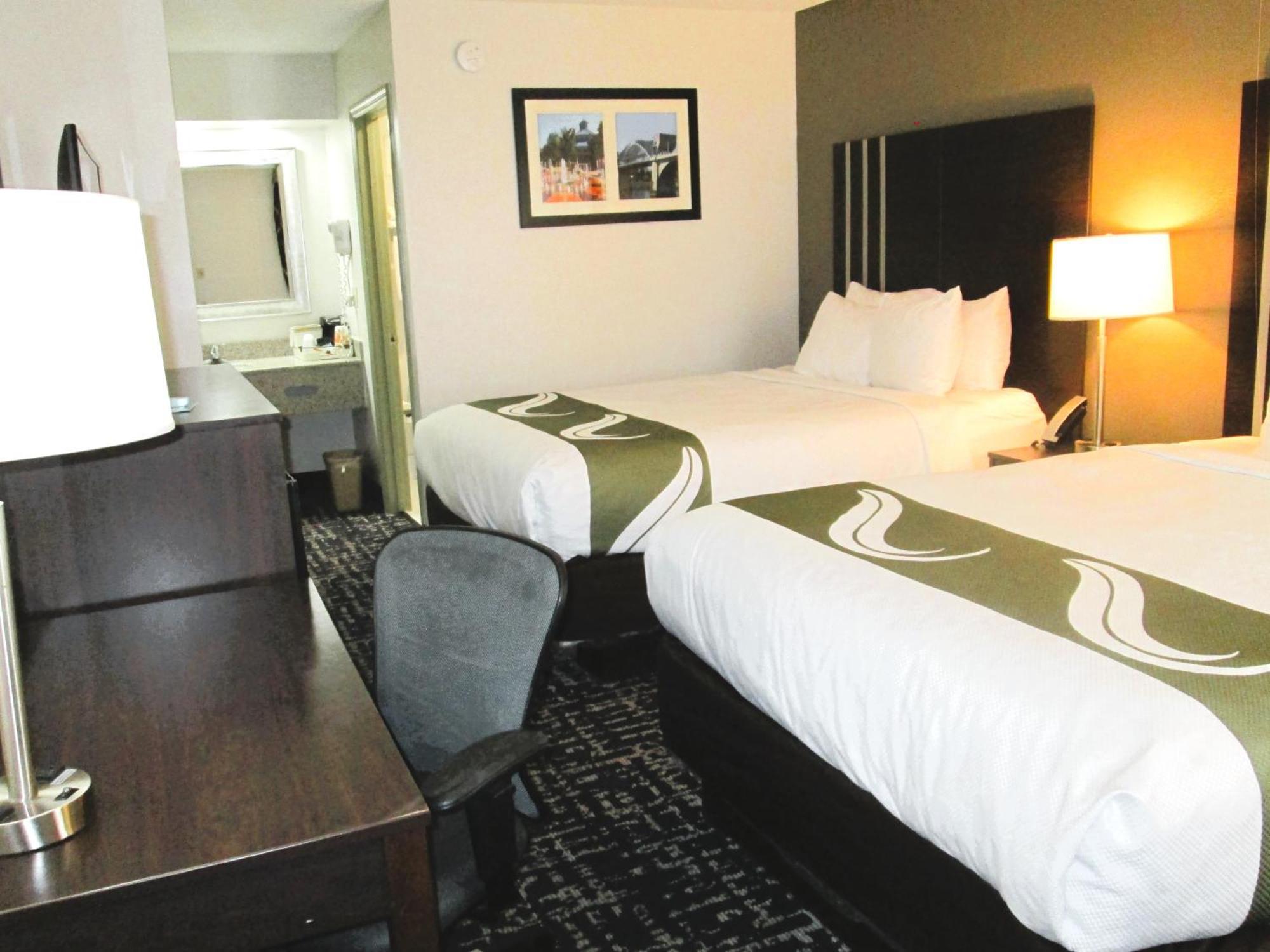 Quality Inn Cleveland Extérieur photo